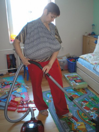 domáce práce a nosenie